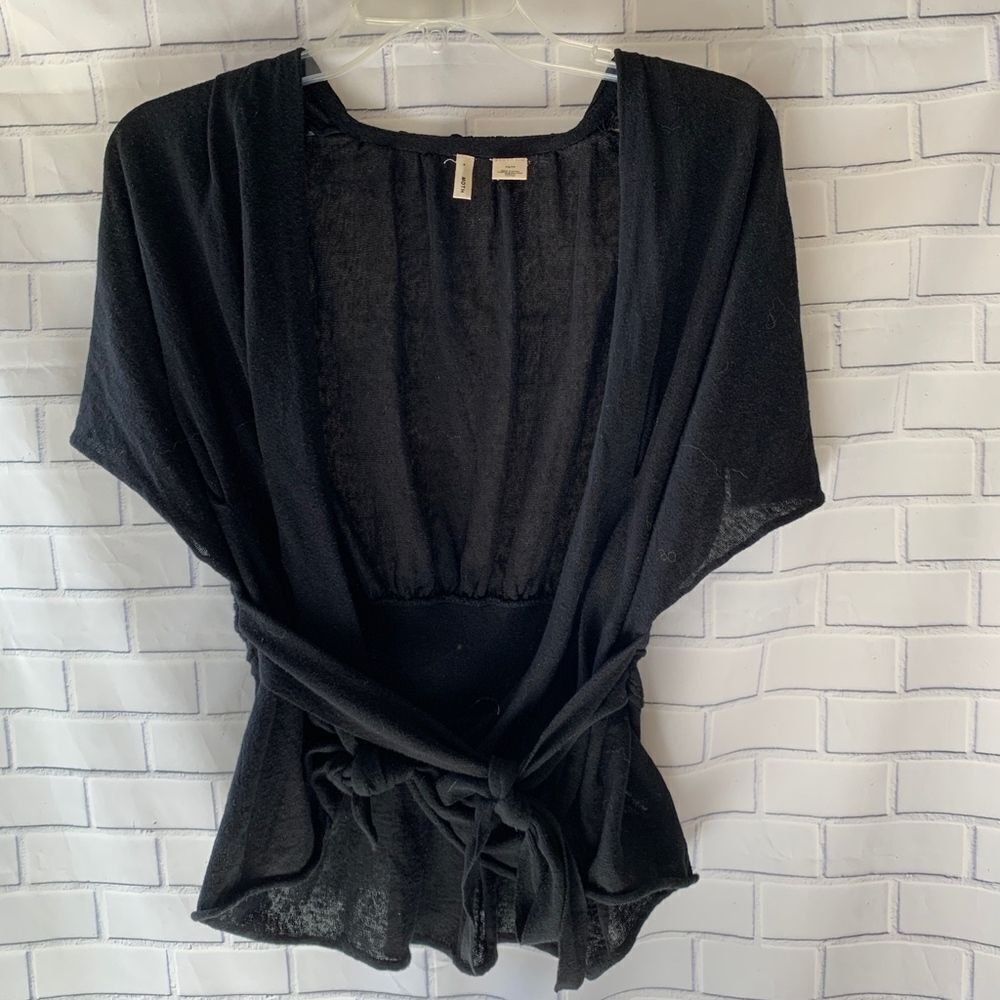 Anthropologie Moth Black Tie Waist Sweate…